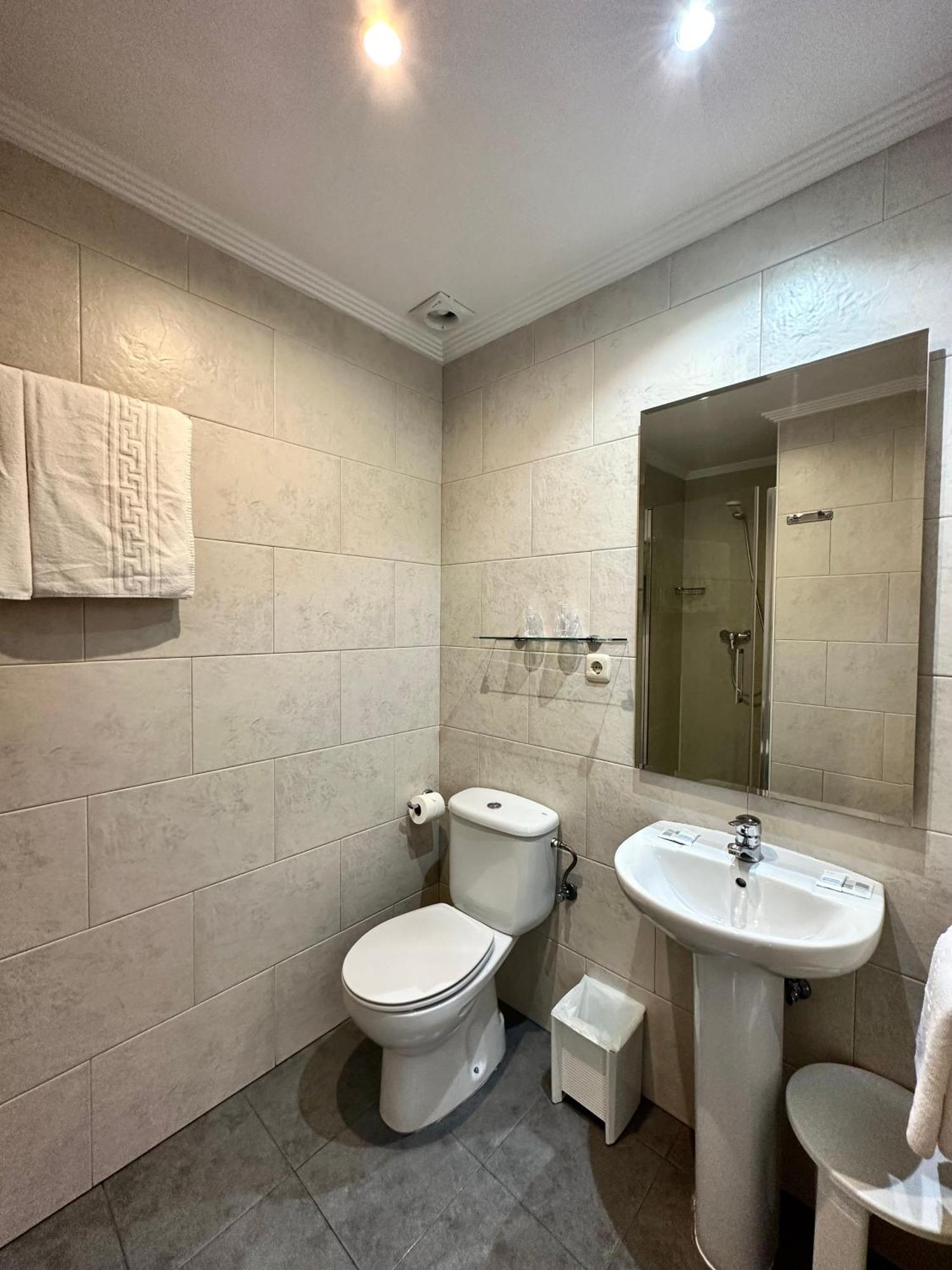Pension Anoeta San Sebastian Exterior photo