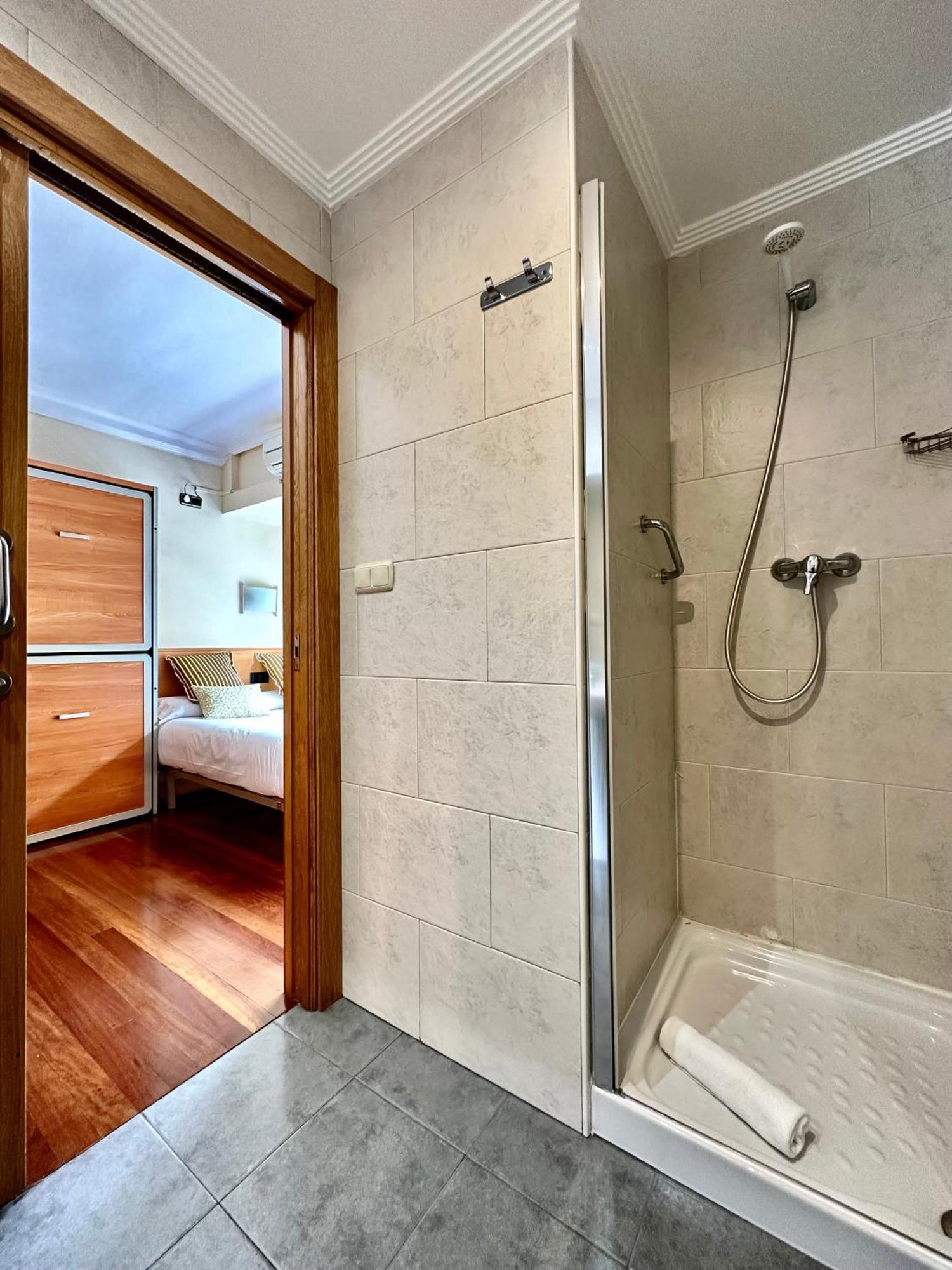 Pension Anoeta San Sebastian Exterior photo